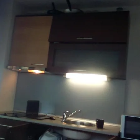Alexander 1 Bedroom *