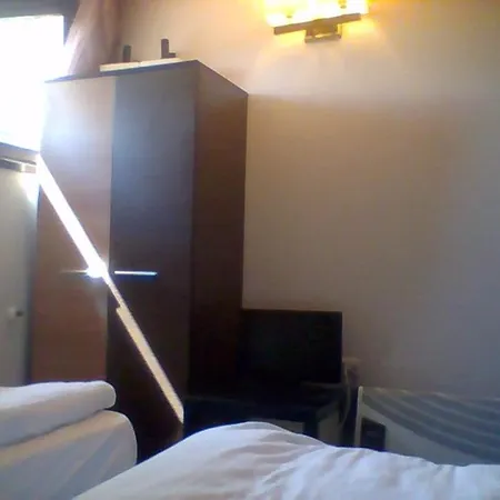 Apartment Alexander 1 Bedroom *
