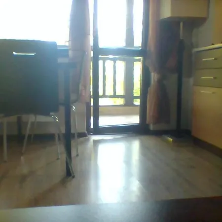 Alexander 3327 Apartmán *