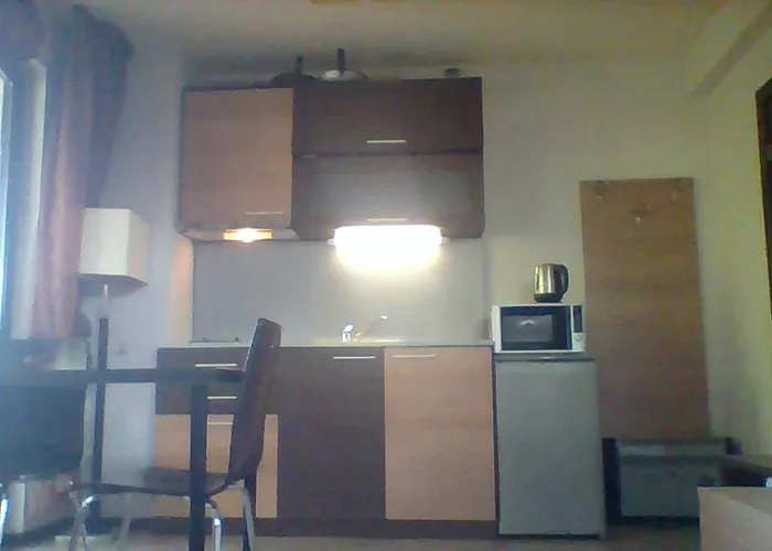 Alexander 3327 Apartamento