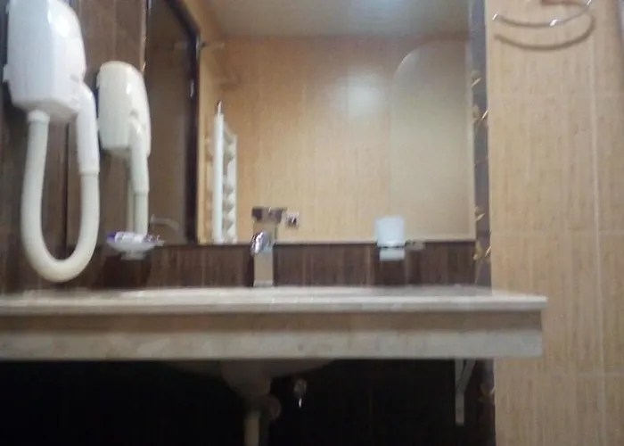 公寓 Alexander 3327 *